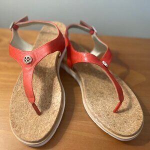 Kelly & Katie Red Sandals Size 9